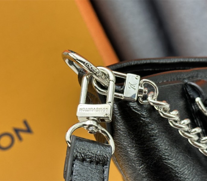 Louis Vuitton CarryAll Cargo Vibe PM In Black