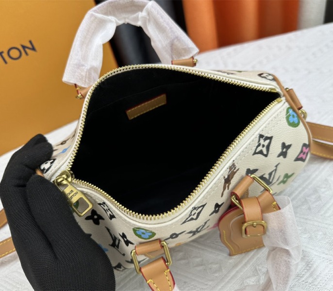 Louis Vuitton Monogram Craggy Keepall Travel 25 Bag In Vanilla