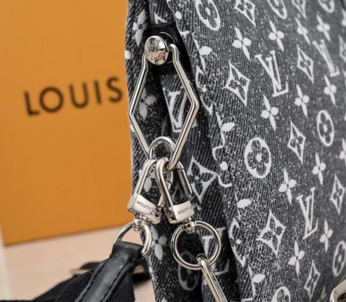 Louis Vuitton Jacquard Denim Coussin PM Bag In Black