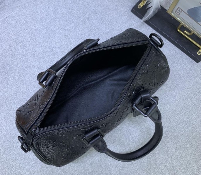 Louis Vuitton Taurillon Monogram Leather Keepall Bandouliere 25 In Black