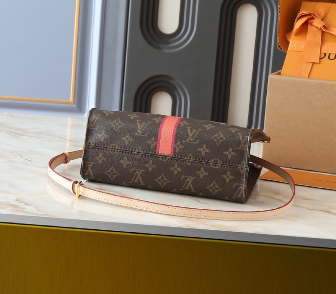 Mon Monogram OnTheGo PM