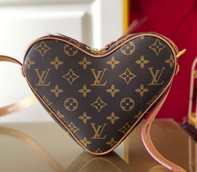 Louis Vuitton Monogram Canvas Game On Coeur Bag