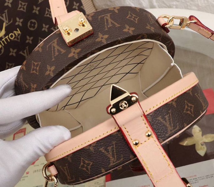 Louis Vuitton Monogram Canvas Petite Boite Chapeau