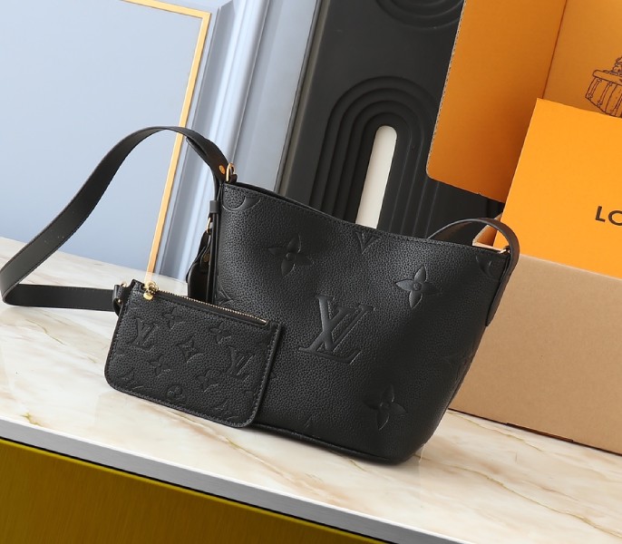 Monogram Empreinte All In BB In Black