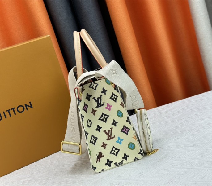 Louis Vuitton Monogram Craggy Onthego PM Tote In Vanilla