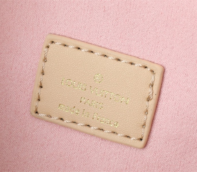 Louis Vuitton Other Leathers Speedy Bandouliere 20 Handbag In Urban Yellow