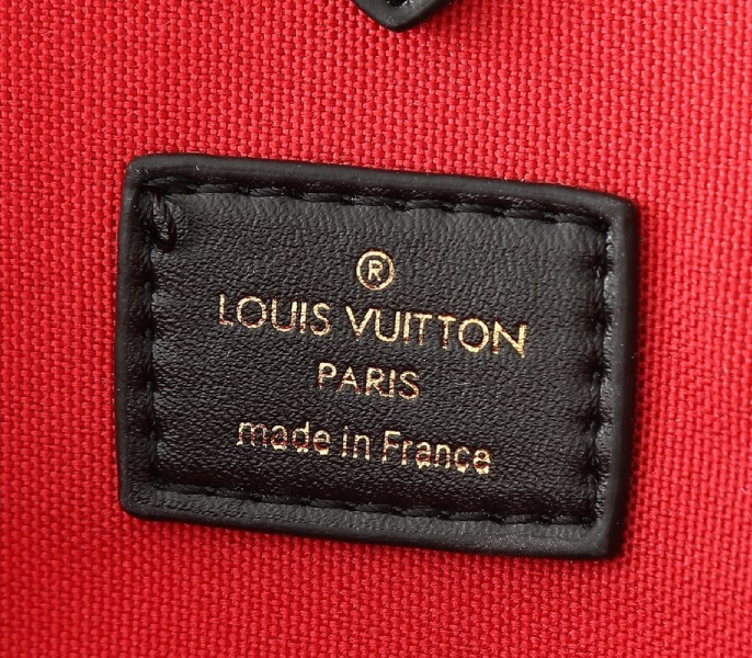 Monogram Reverse Canvas OnTheGo Voyage