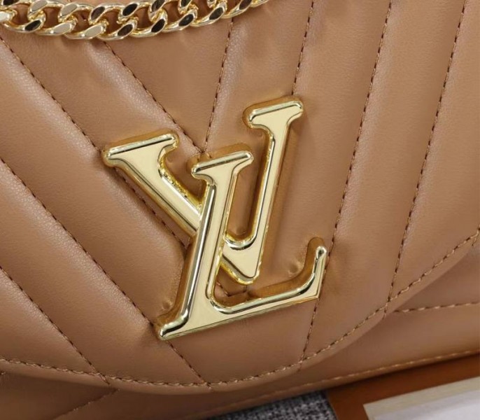 Louis Vuitton New Wave Chain Bag In Beige