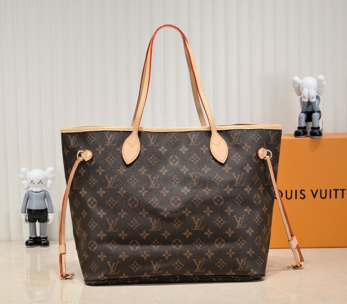 Louis Vuitton Monogram Canvas Neverfull MM Tote In Beige