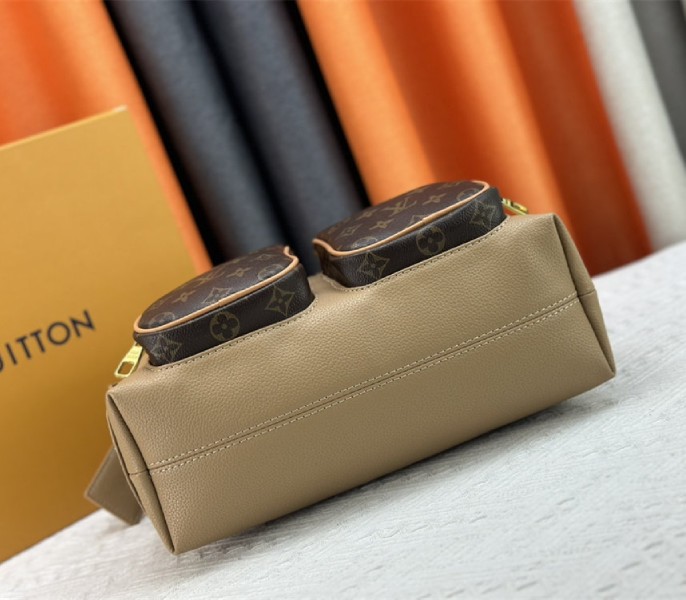 Other Leathers Cargo Hobo In Beige