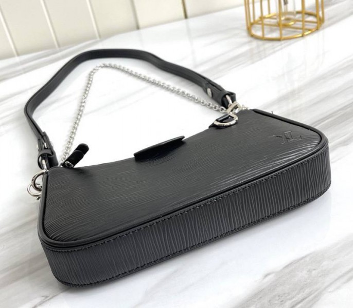 Louis Vuitton Epi Leather Easy Pouch On Strap In Black