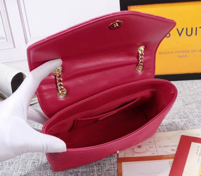 Louis Vuitton New Wave Chain Bag In Agathe Pink
