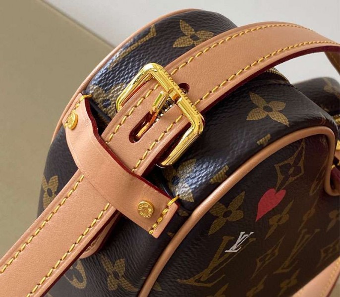 Louis Vuitton Monogram Canvas Game On Coeur Bag