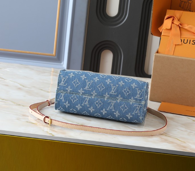 Monogram Denim OnTheGo PM In Blue