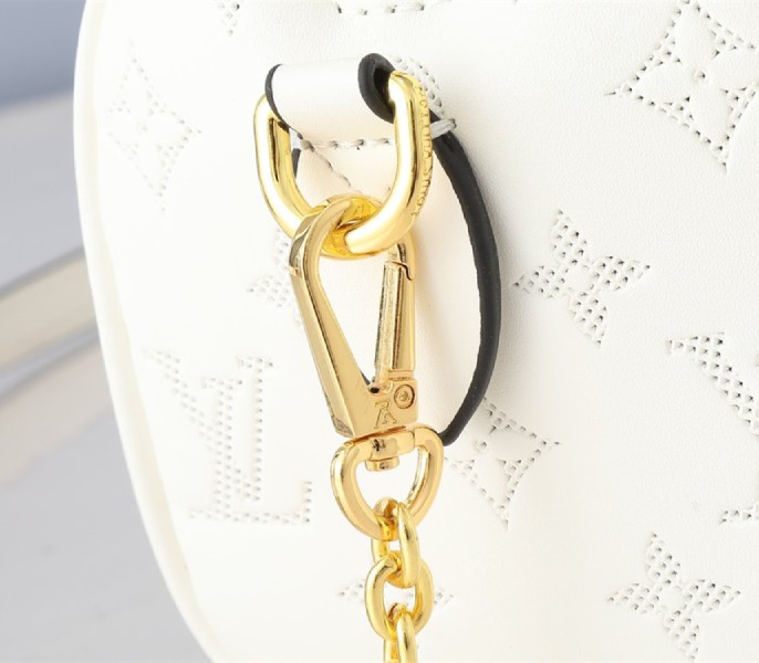 Louis Vuitton Other Leathers Speedy Bandouliere 20 Handbag In Quartz White