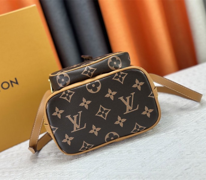 Replica LV Autres Cuirs Monogram Noe Cargo