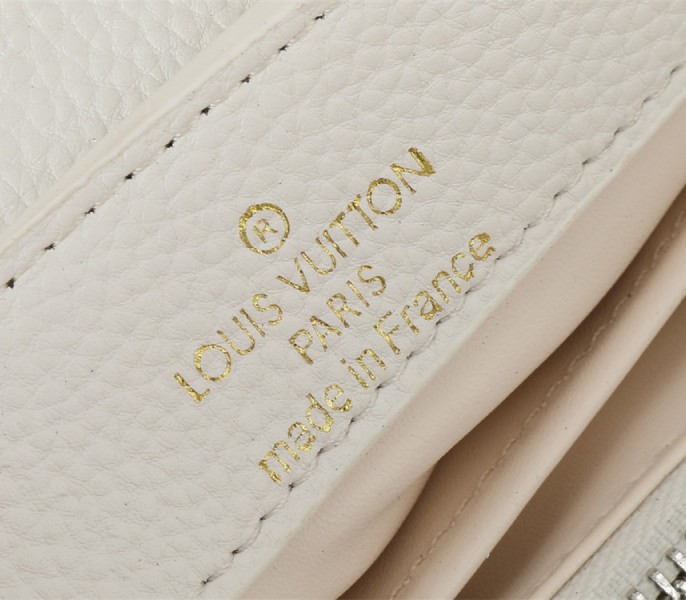 Louis Vuitton Capucines East-West Mini Handbag In Optic White