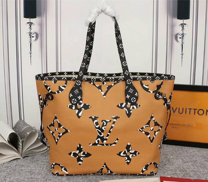 Louis Vuitton Giant Neverfull MM Tote In Cream And Caramel