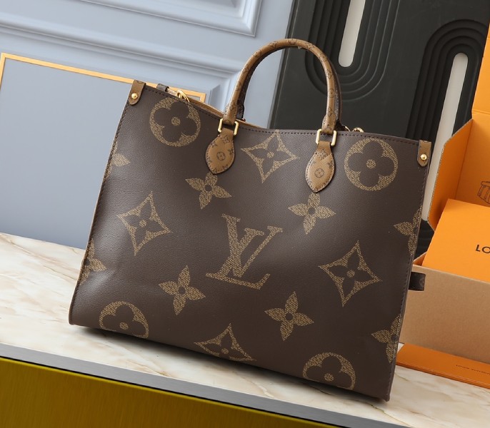 Monogram Reverse Canvas OnTheGo Voyage