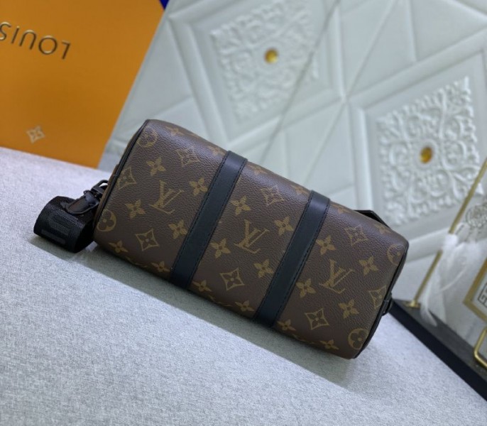 Louis Vuitton Monogram Canvas Keepall Bandouliere 25 In Black