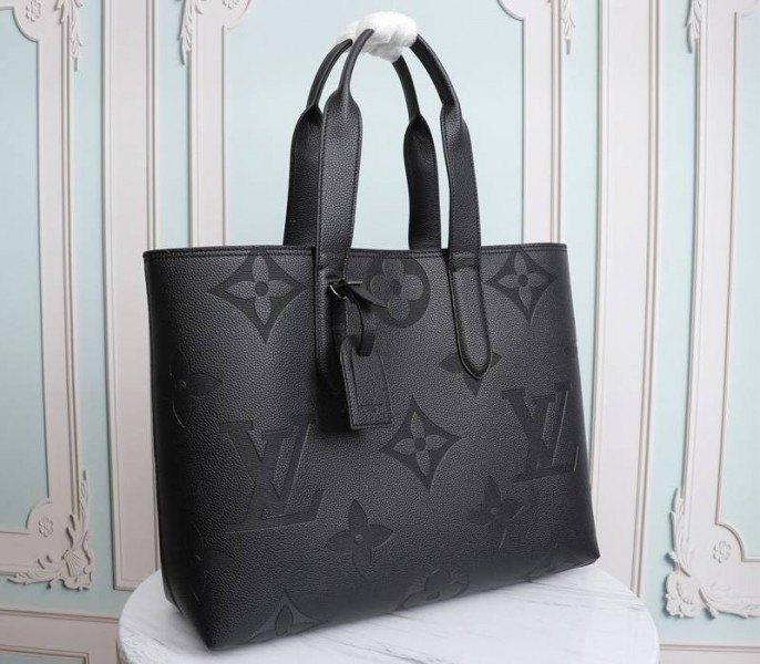 Louis Vuitton Cabas Voyage Tote