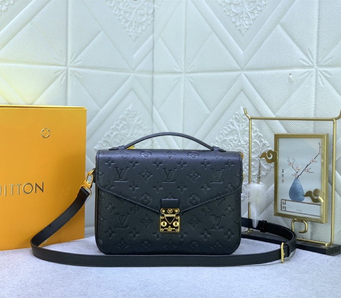 Monogram Empreinte Leather Metis In Black M41487