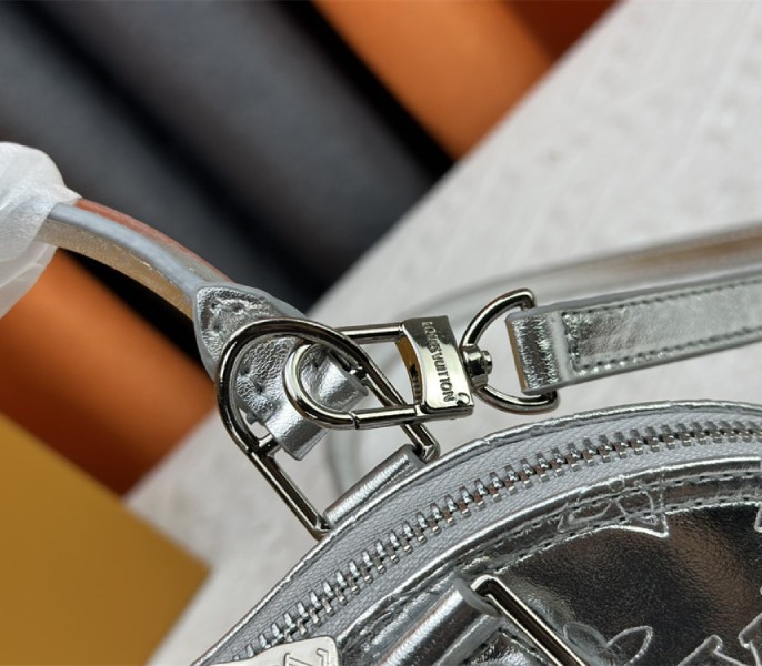 Louis Vuitton Other Monogram Canvas Alma BB