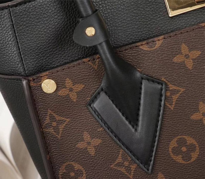 Louis Vuitton Monogram Canvas On My Side Bag