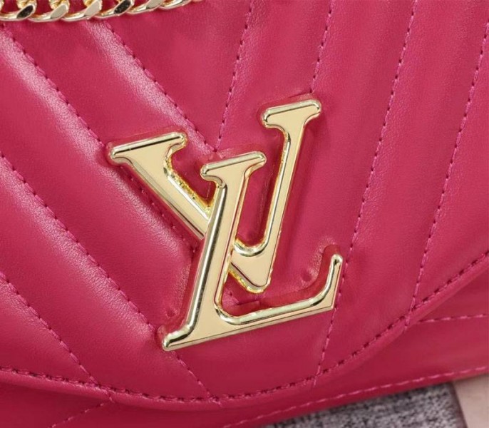 Louis Vuitton New Wave Chain Bag In Agathe Pink