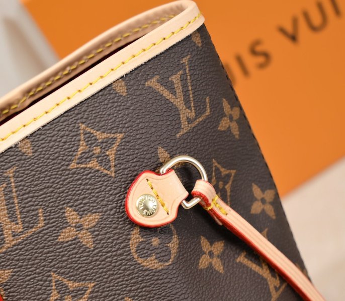 Louis Vuitton Monogram Canvas Neverfull MM Tote In Peony Pink