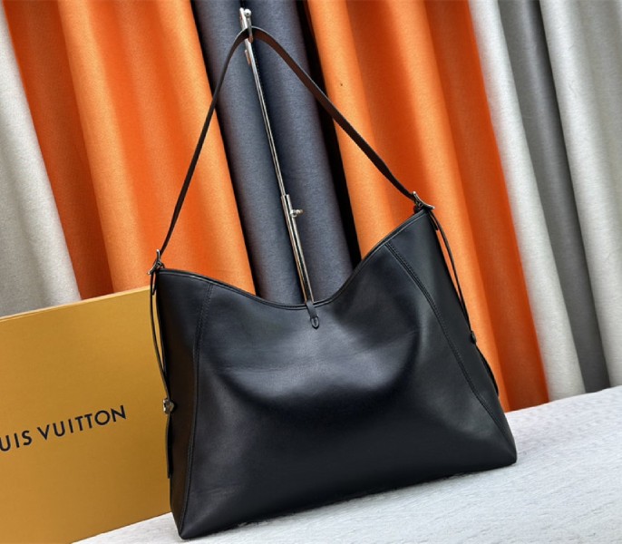 Louis Vuitton CarryAll Vibe MM In Black