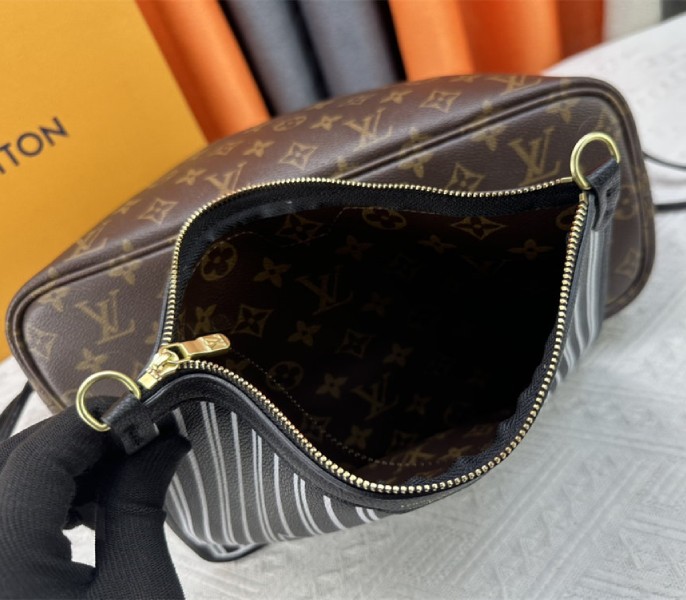 Louis Vuitton Neverfull Bandouliere Inside Out MM Tote In Monogram Canvas And Black Leather
