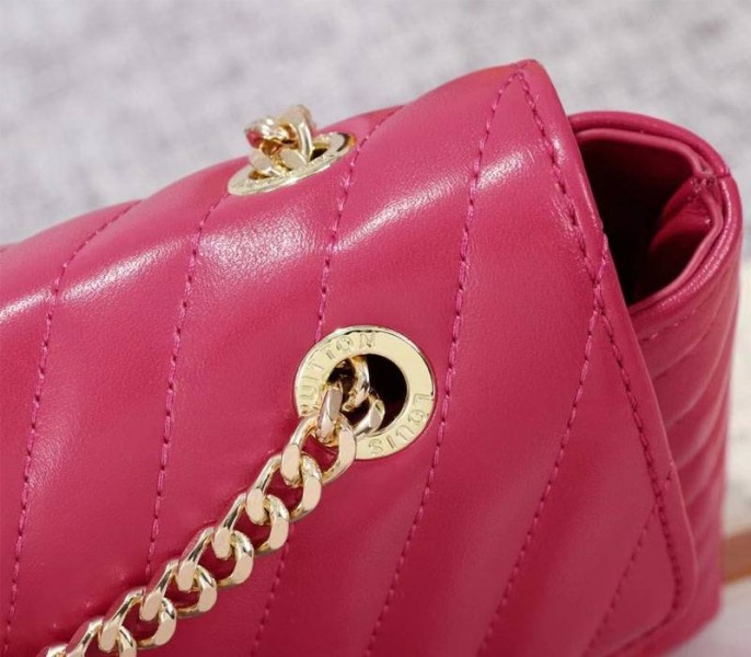 Louis Vuitton New Wave Chain Bag In Agathe Pink