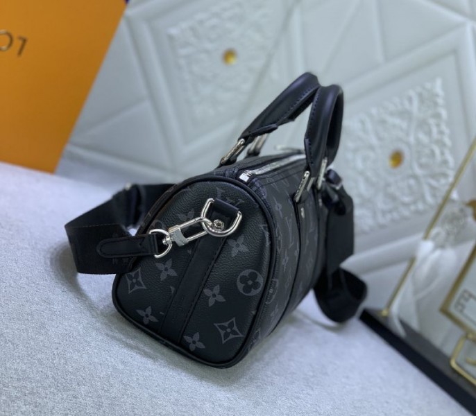 Louis Vuitton Monogram Eclipse Canvas Keepall Bandouliere 25 Travel Bag