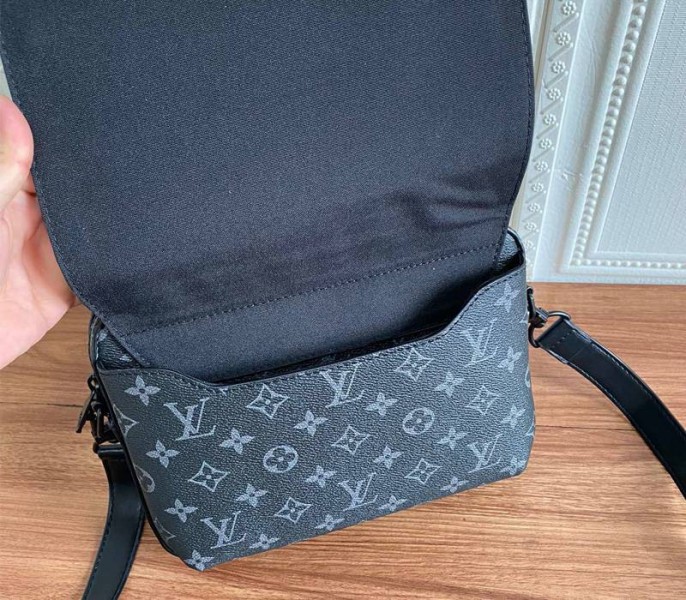Louis Vuitton Monogram Eclipse Steamer Messenger Bag