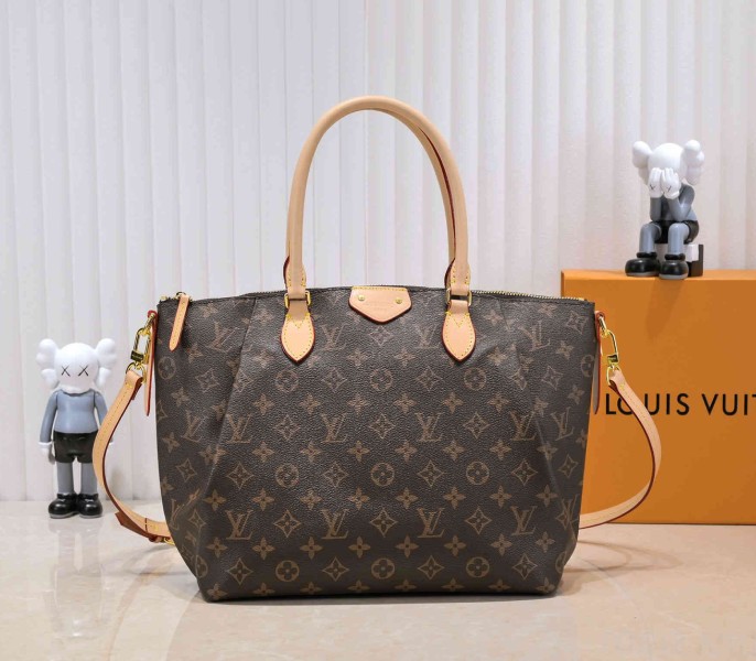 Monogram Canvas Turenne MM