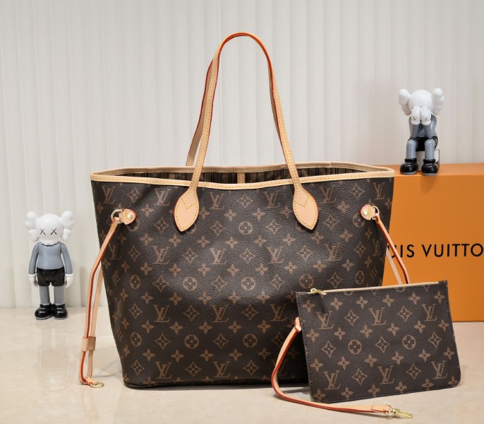Louis Vuitton Monogram Canvas Neverfull MM Tote In Beige