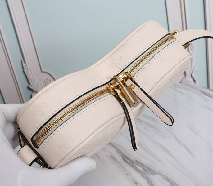 Louis Vuitton Monogram Empreinte Game On Coeur Bag In Cream