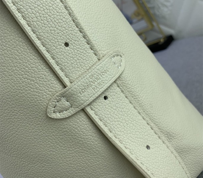 Louis Vuitton Low Key MM Hobo In Quartz White