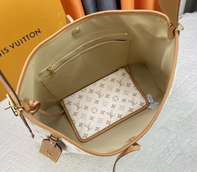 Louis Vuitton Monogram Dune Canvas CarryAll MM Bag