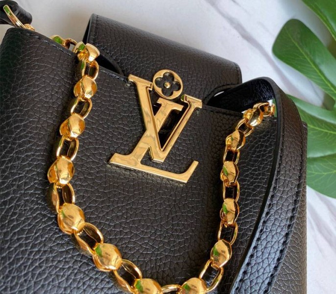 Louis Vuitton Capucines Mini Chain Bag In Black