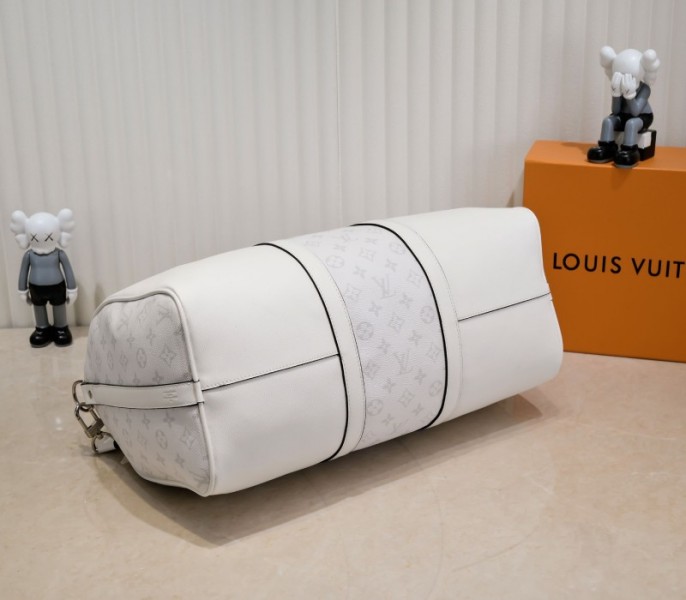 Louis Vuitton Taiga Leather Keepall Bandouliere 50 Travel Bag In White
