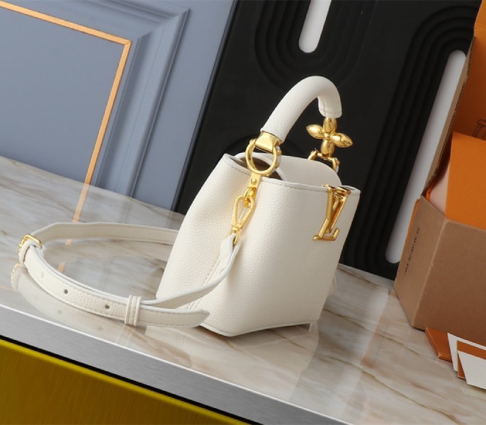 Louis Vuitton Capucines Mini Capucines Handbag In Quartz White