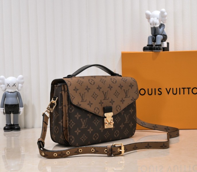 Monogram Reverse Canvas Metis M44876