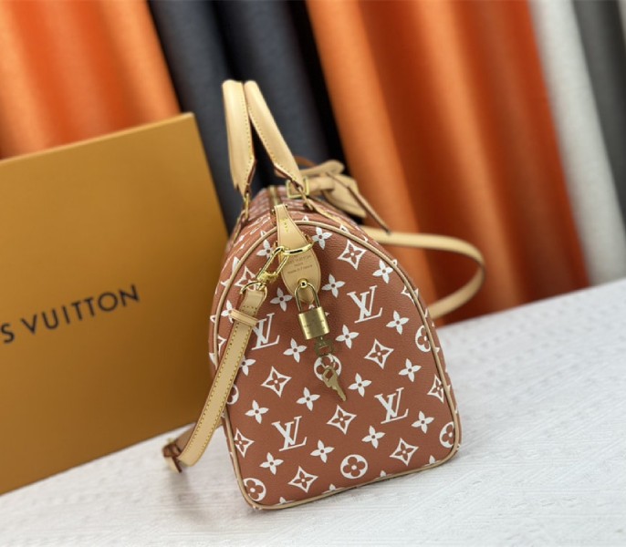 Louis Vuitton Speedy P9 Bandouliere 30 Bag In Camel