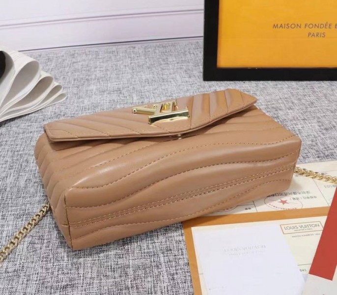 Louis Vuitton New Wave Chain Bag In Beige
