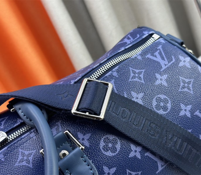 Louis Vuitton Monogram Gradient Canvas Keepall Bandouliere 50 In Navy Blue