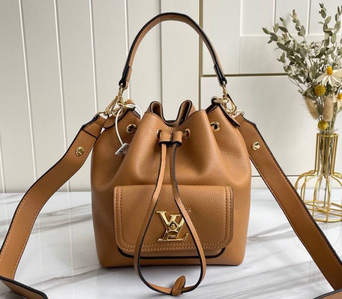 Louis Vuitton Lockme Bucket Bag In Arizona Beige