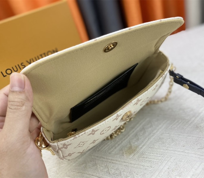 Louis Vuitton Monogram Dune Canvas Ivy Wallet With Chain And Strap