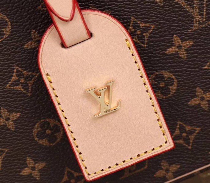 Louis Vuitton Monogram Canvas Petite Boite Chapeau